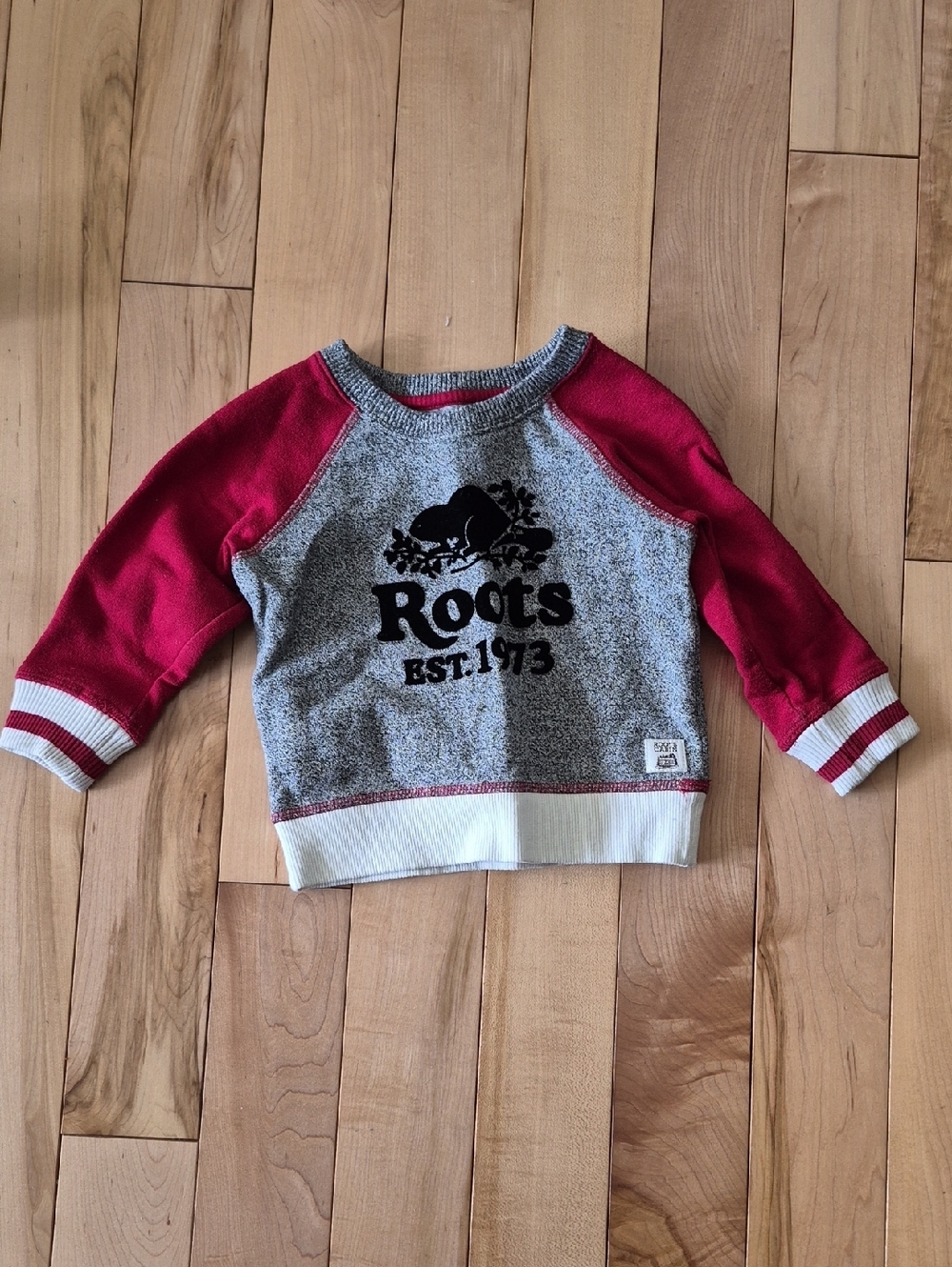 Boys Size 6-12m Roots Grey & Red Raglan Crew Sweatshirt